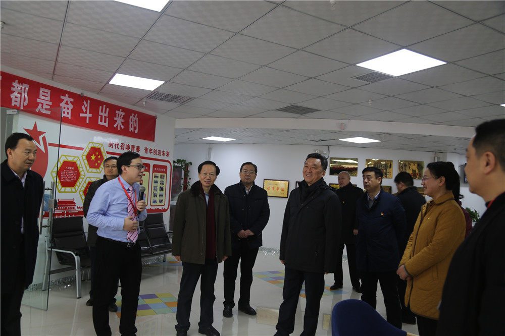 熱烈歡迎全國總工會副主席，書記處書記魏地春及省總工會王保存主席一行蒞臨安陽青峰網(wǎng)絡(luò)參觀指導(dǎo)